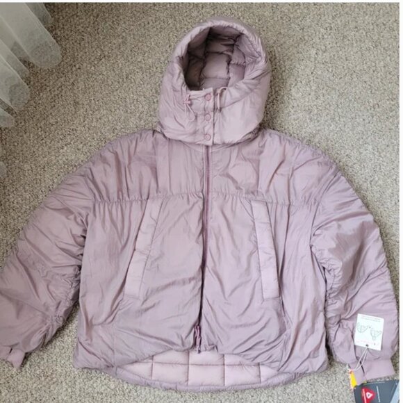 Free People NWT Like A Dream Reversible Puffer Jacket Cream Pink size L - Picture 6 of 11